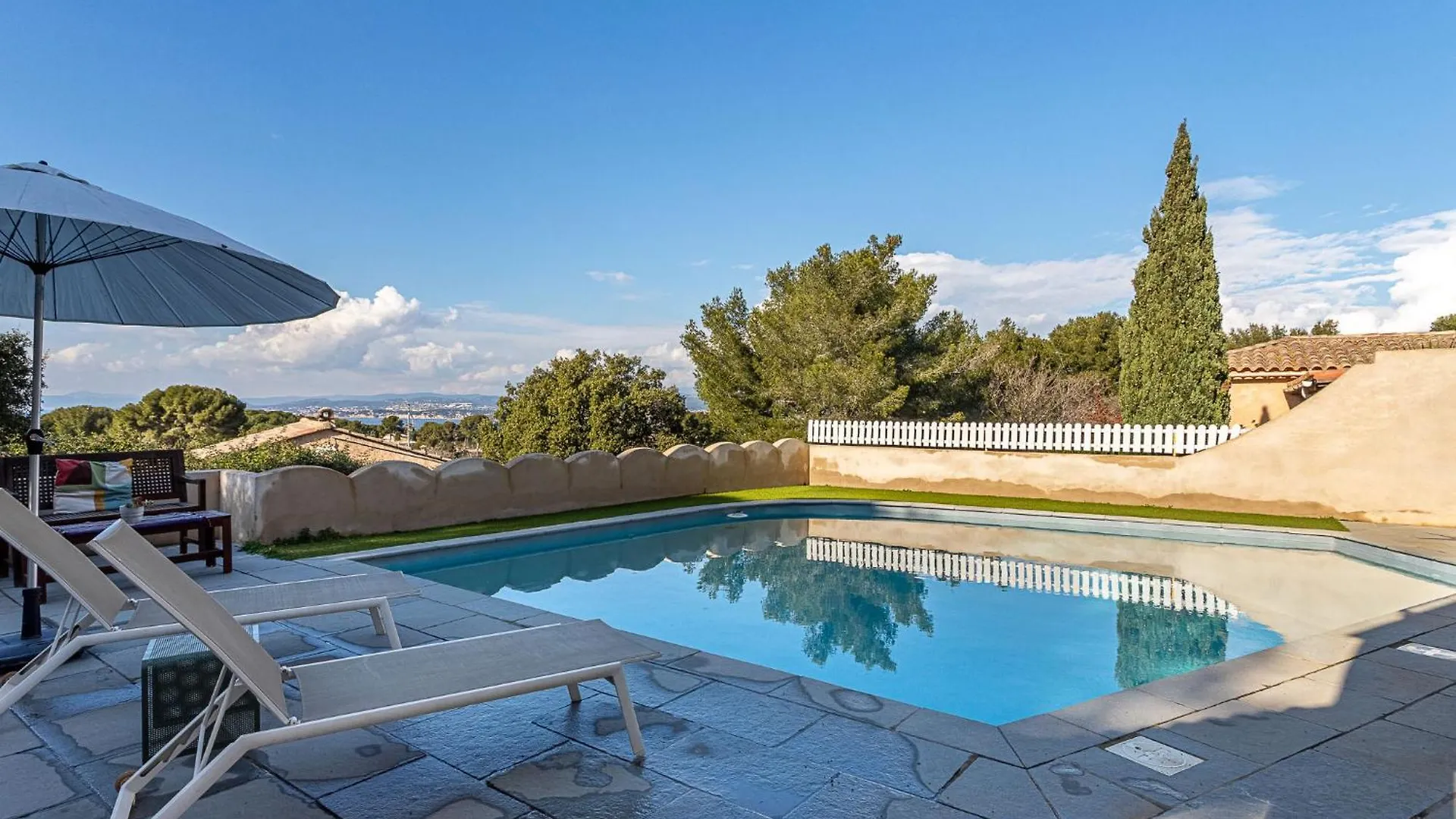 Apartment Appartement Bleu Azur By Interhome Six-Fours-les-Plages
